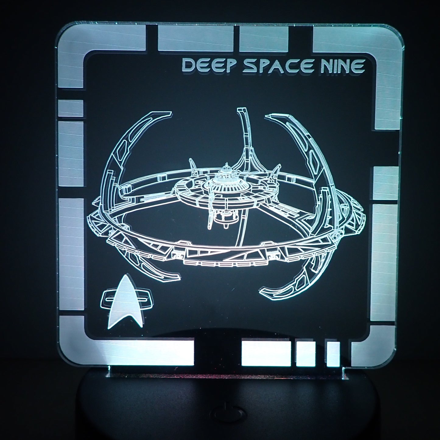 Deep Space Nine  - Plaque LED