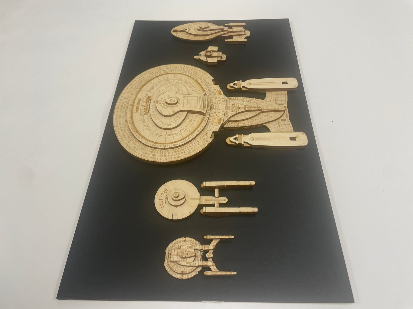 Hero Starship Model - Classic Trek