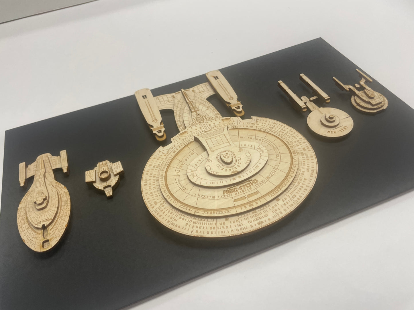 Hero Starship Model - Classic Trek