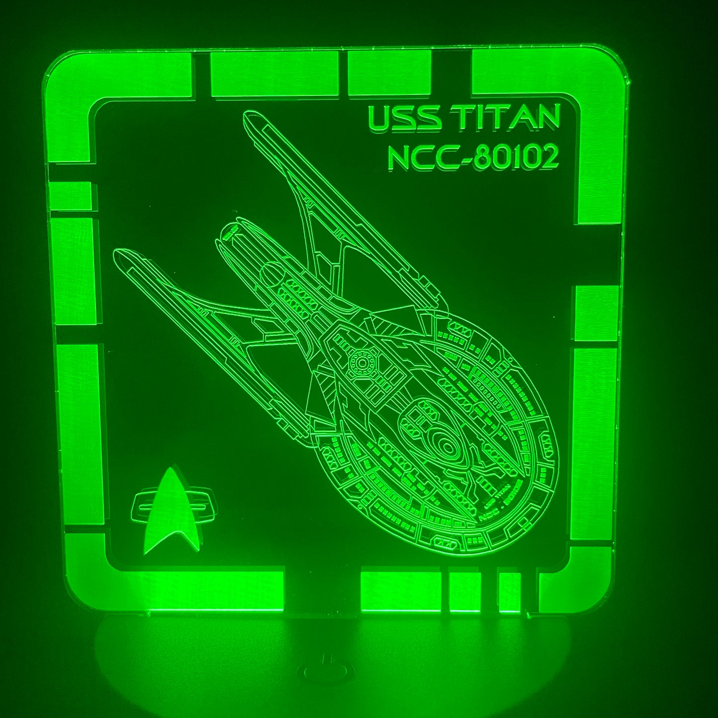 USS Titan - Plaque LED