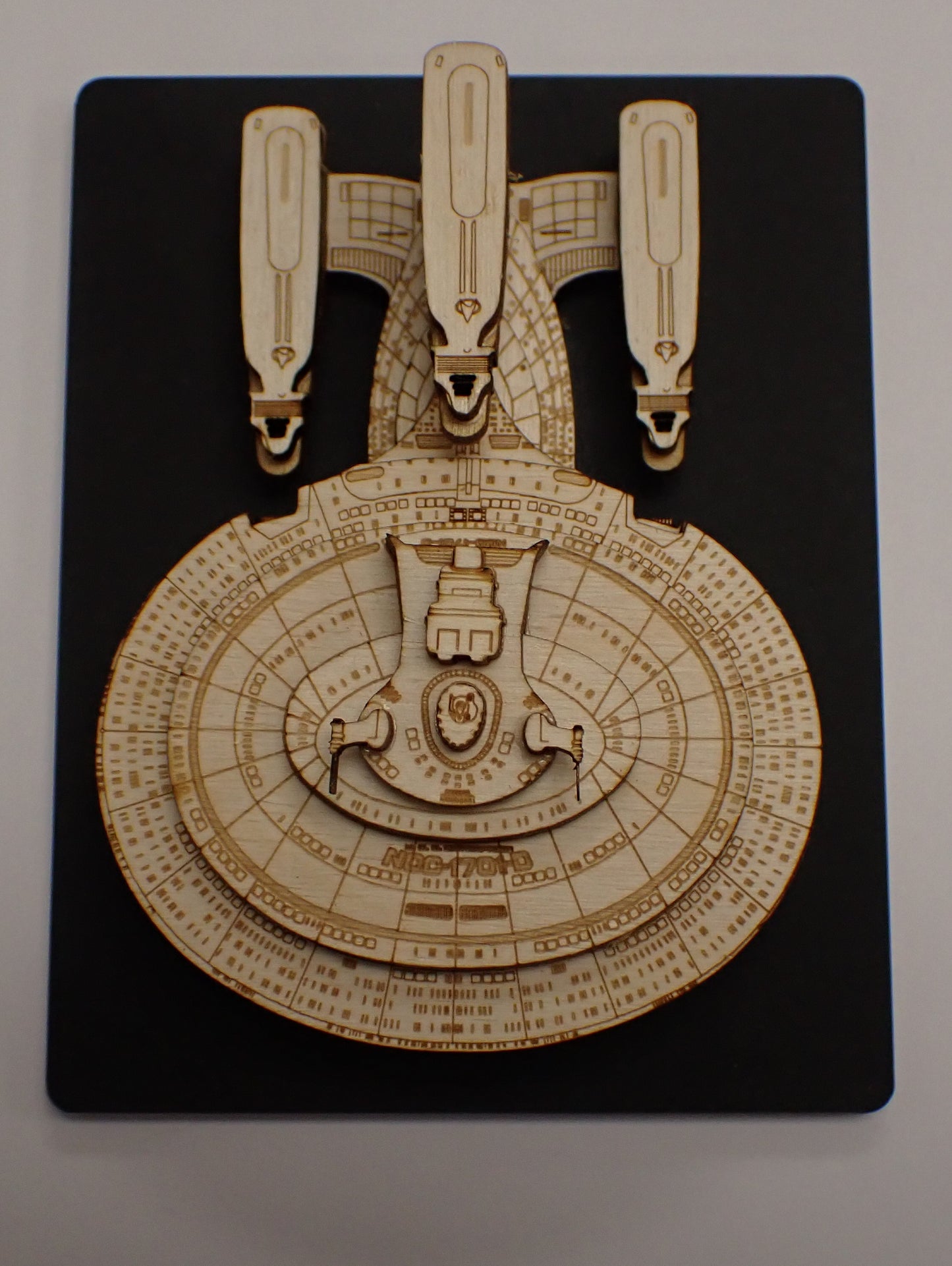 Galaxy Dreadnaught Class - Wood Mini Plaque