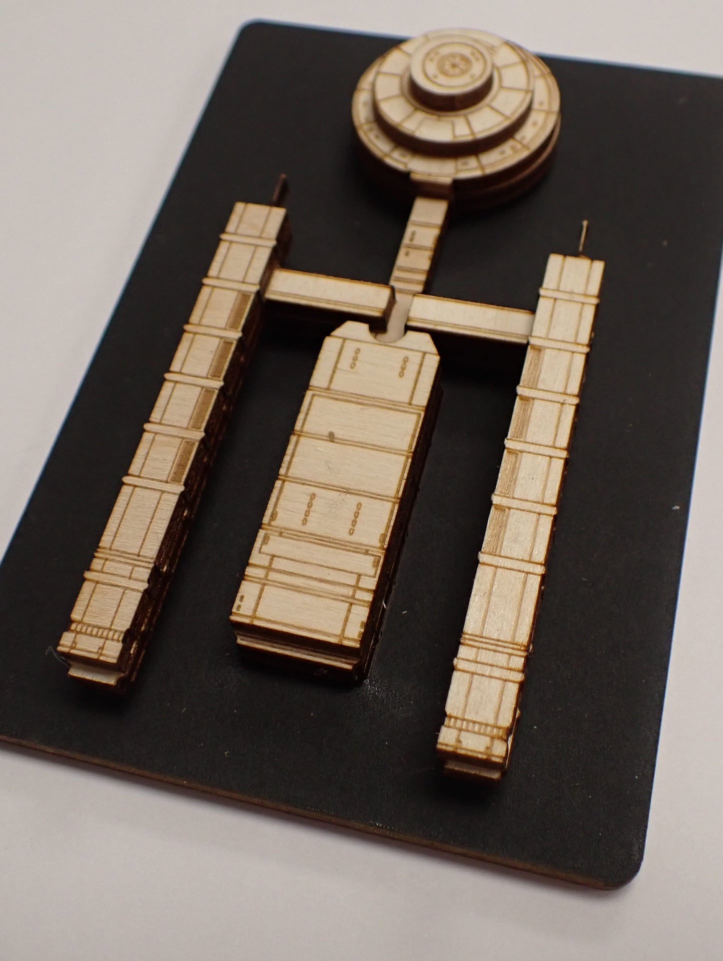 Daedalus Class - Wood Mini Plaque